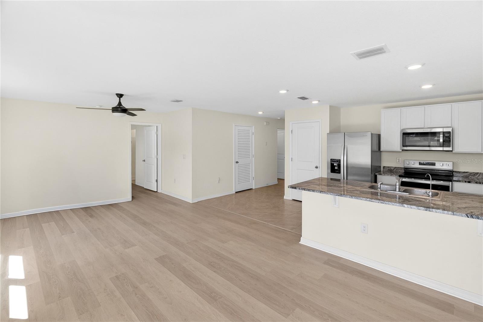 BRIARWOOD PH 1 PB 37 PG 33 - Residential