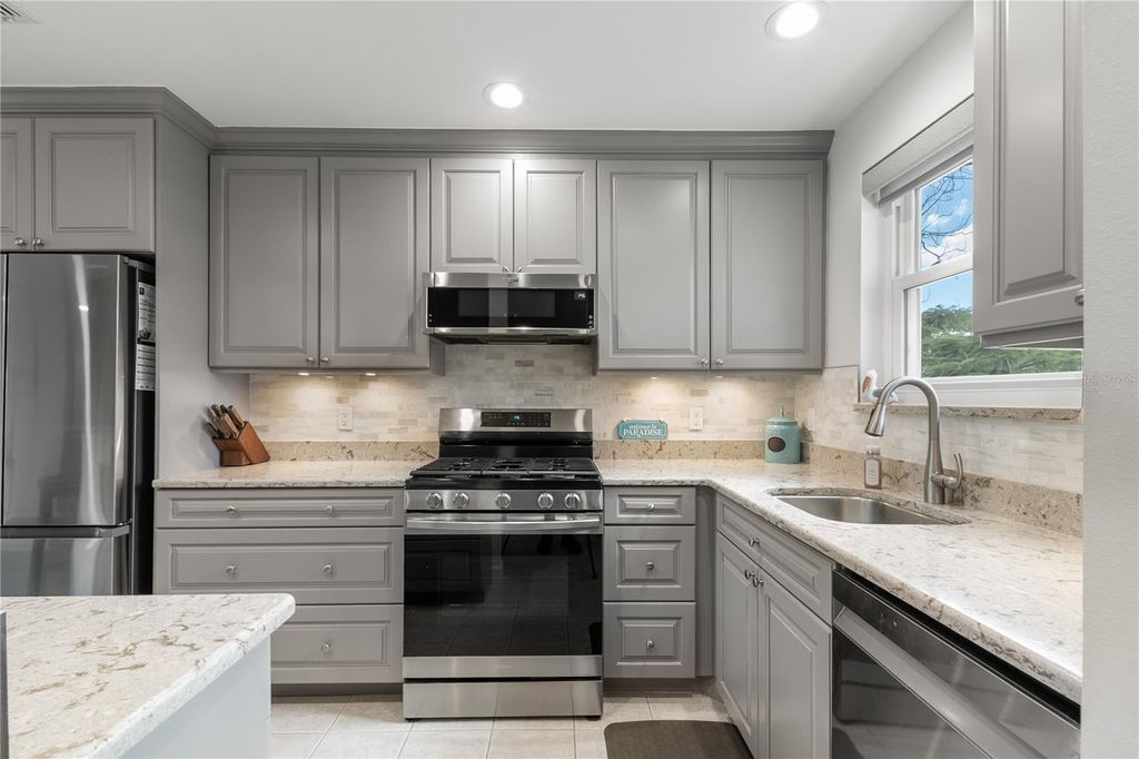 Photo of 5925 Shore Boulevard S #215, Gulfport, FL 33707 (MLS # TB8432104)