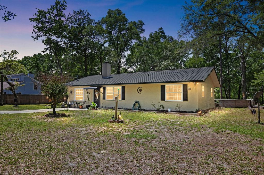 Photo of 5420 E Gwendolyn Path, Inverness, FL 34452 (MLS # TB8498648)