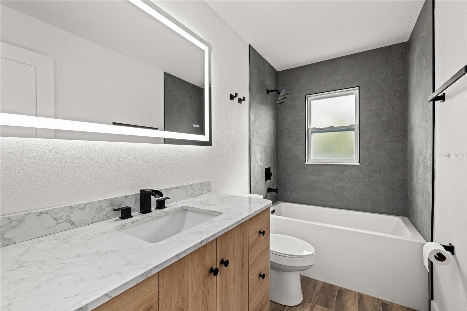 RIVERSIDE PARK REP OF A POR - Residential