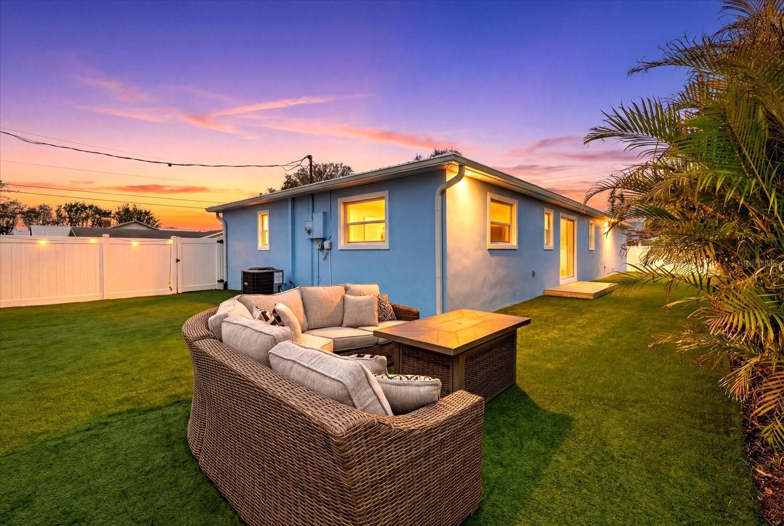 RIVERSIDE PARK REP OF A POR - Residential