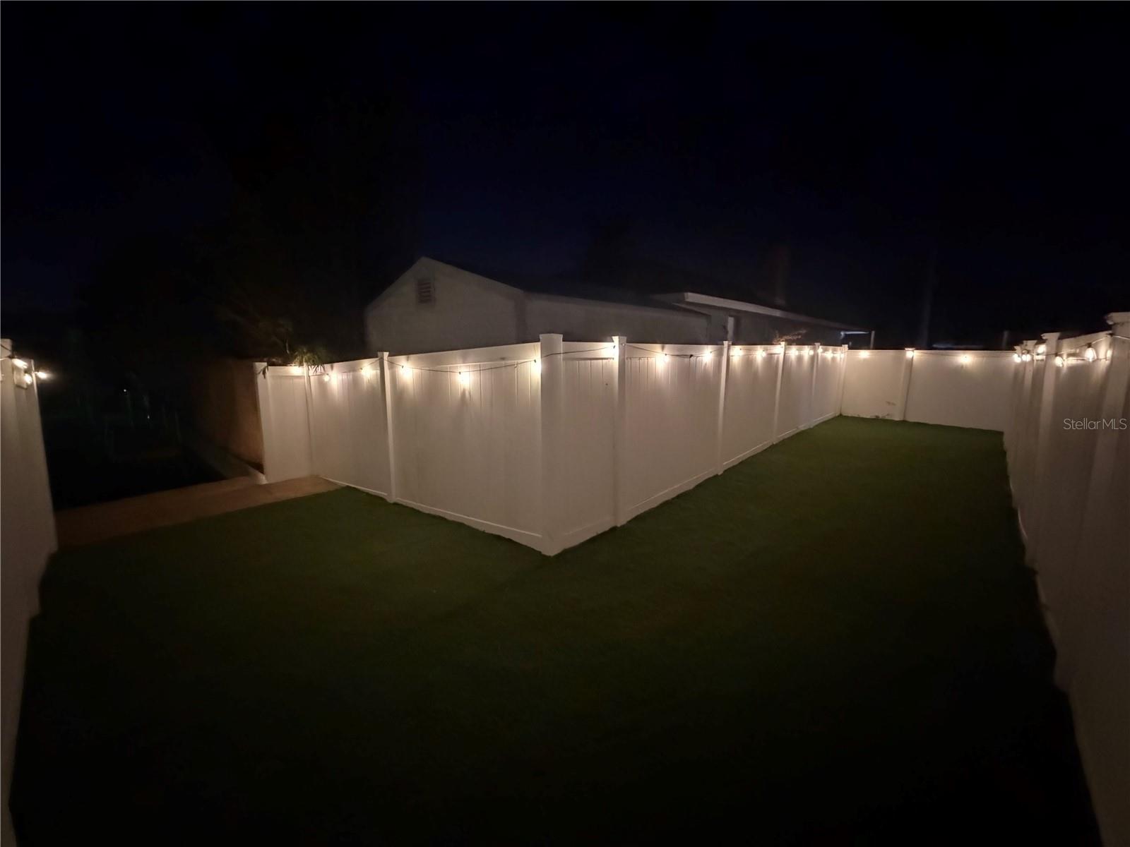 RIVERSIDE PARK REP OF A POR - Residential