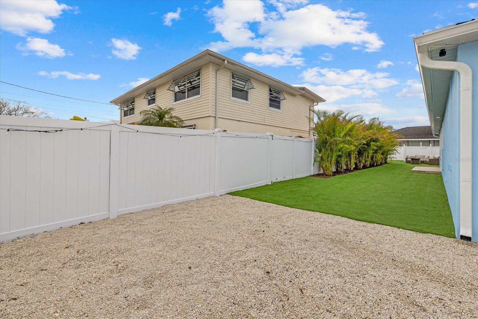 RIVERSIDE PARK REP OF A POR - Residential