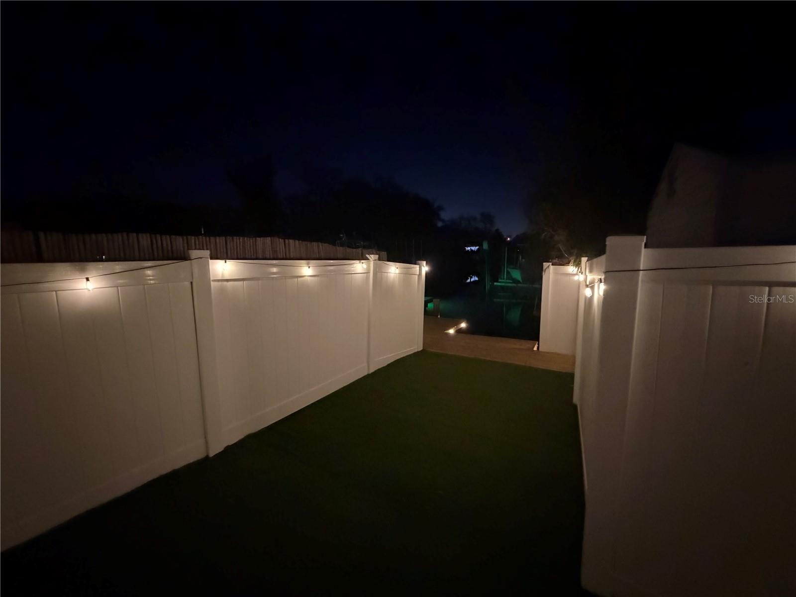 RIVERSIDE PARK REP OF A POR - Residential