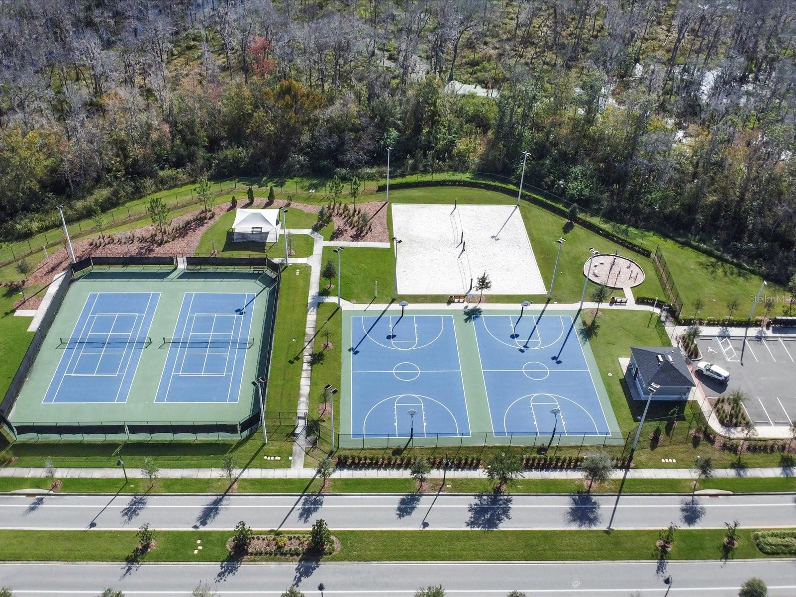 STOREY CREEK - Residential