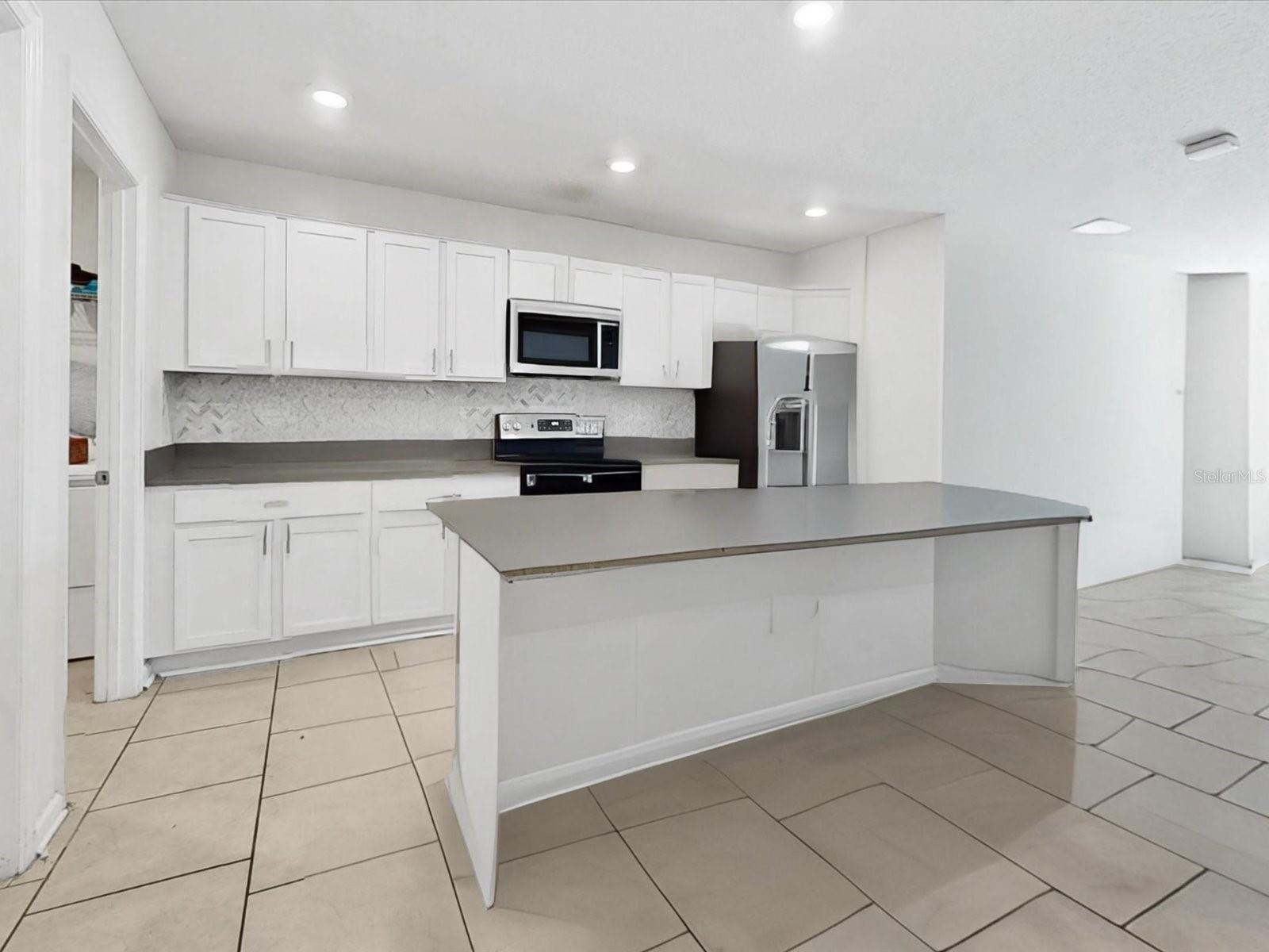 STOREY CREEK - Residential