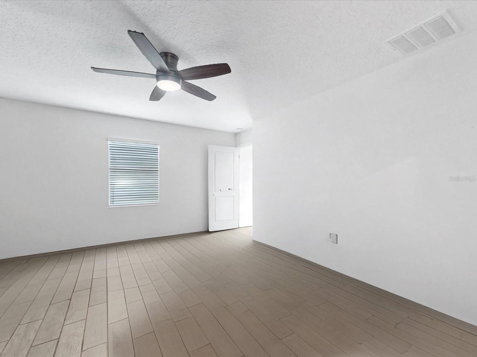 STOREY CREEK - Residential