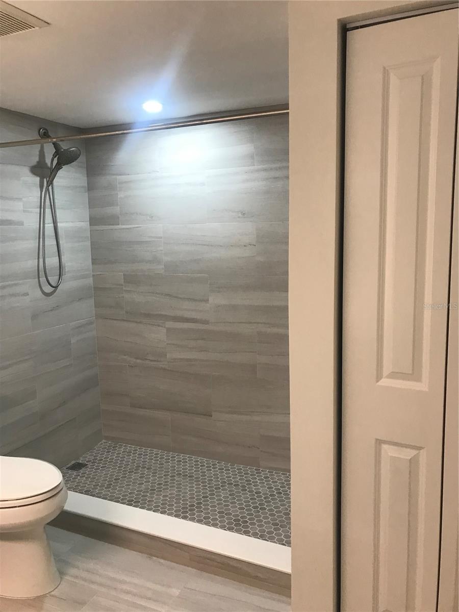 LIDO AMBASSADOR - Residential Lease