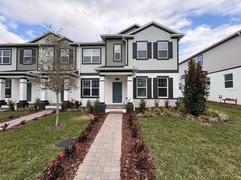 Photo of 627 Pothos Street, Apopka, FL 32703 (MLS # S5143598)