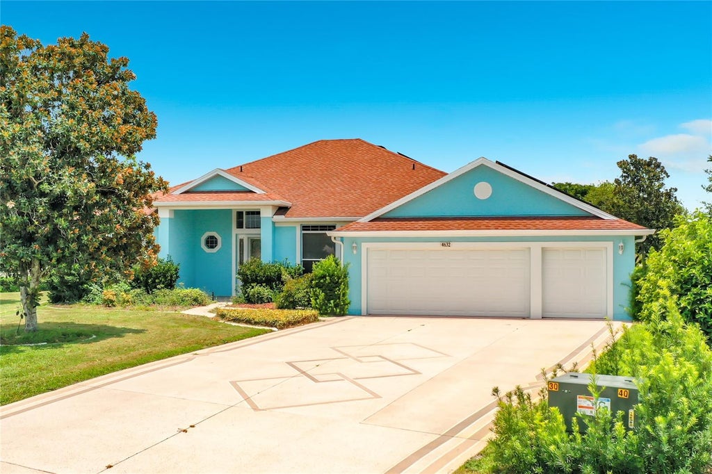 Photo of 4632 Nottoway Dr, Leesburg, FL 34748 (MLS # G5115838)