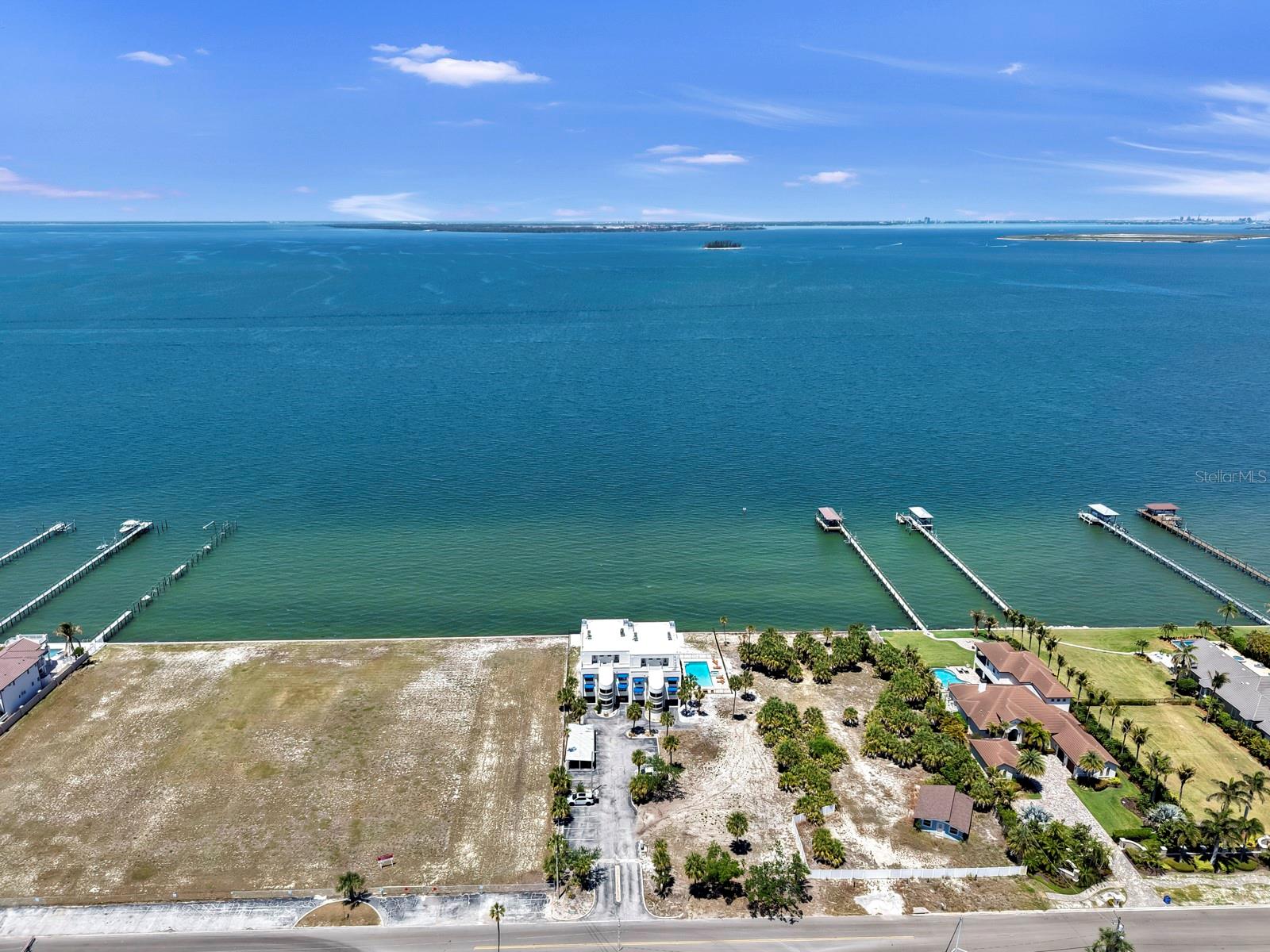 THE TIKI BAY CONDO - Residential Lease