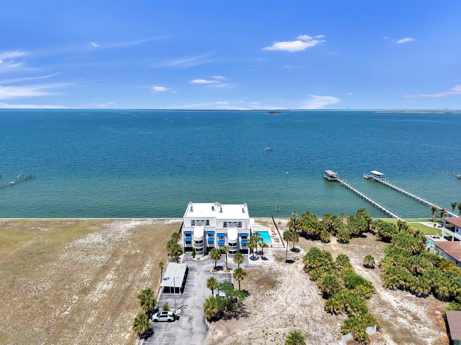 THE TIKI BAY CONDO - Residential Lease