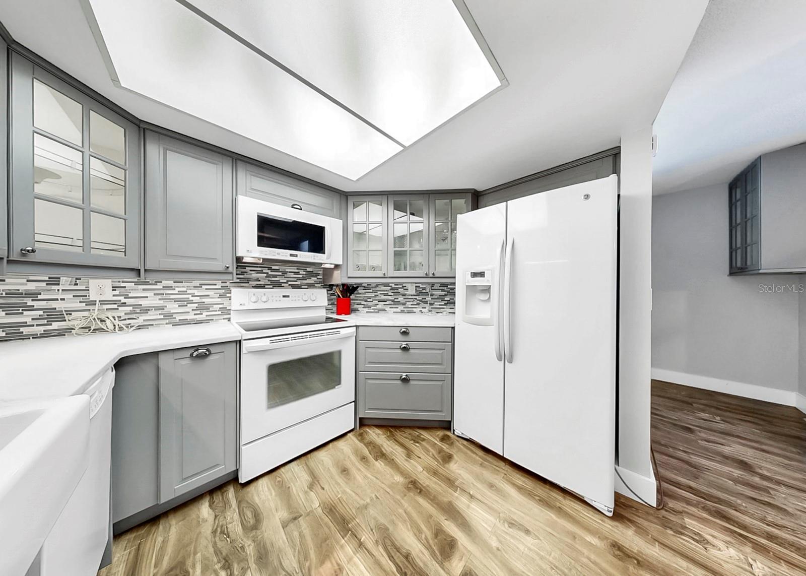 THE TIKI BAY CONDO - Residential Lease