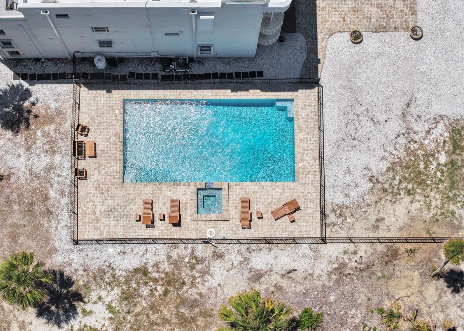 THE TIKI BAY CONDO - Residential Lease