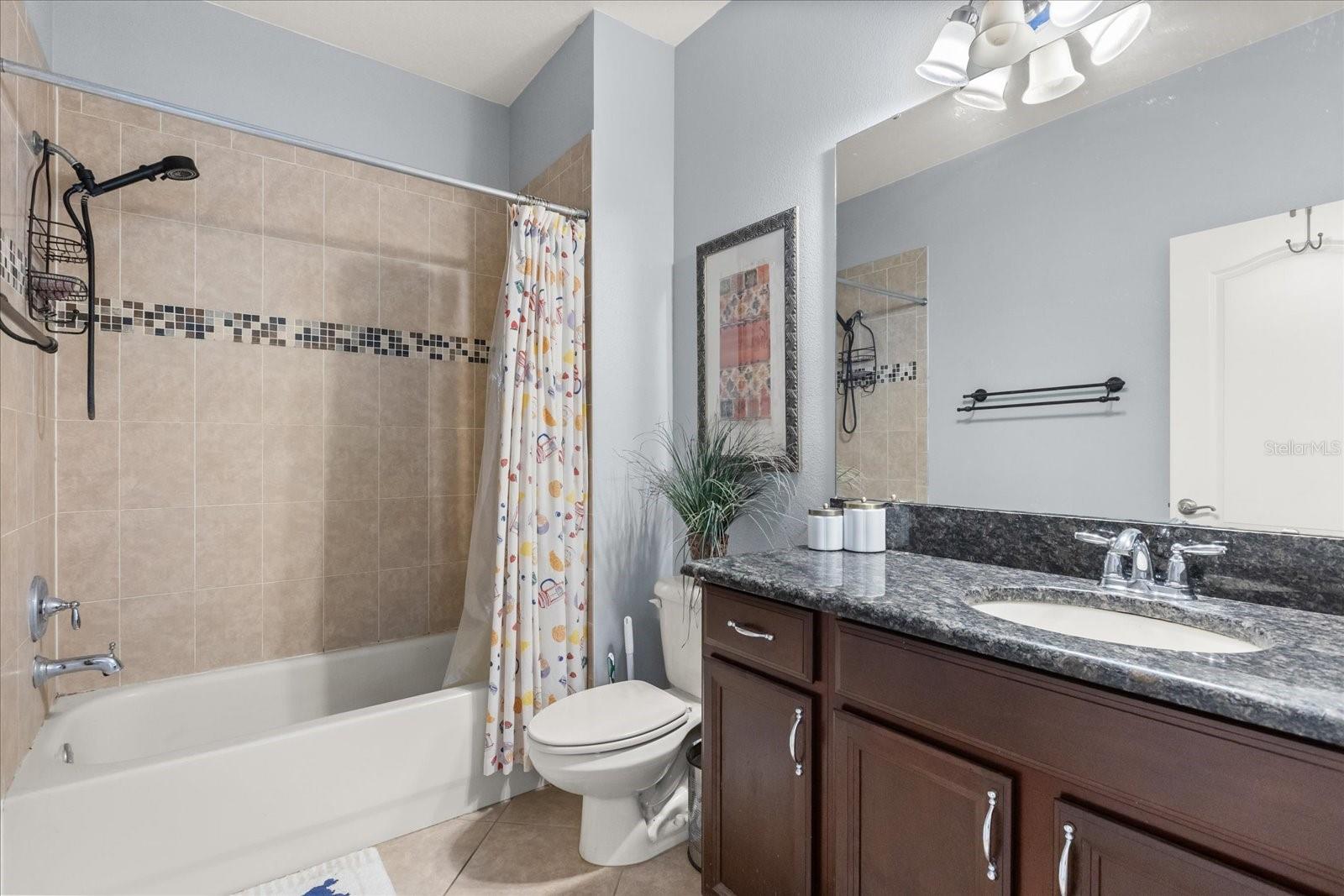 PRESTON SQUARE - Residential