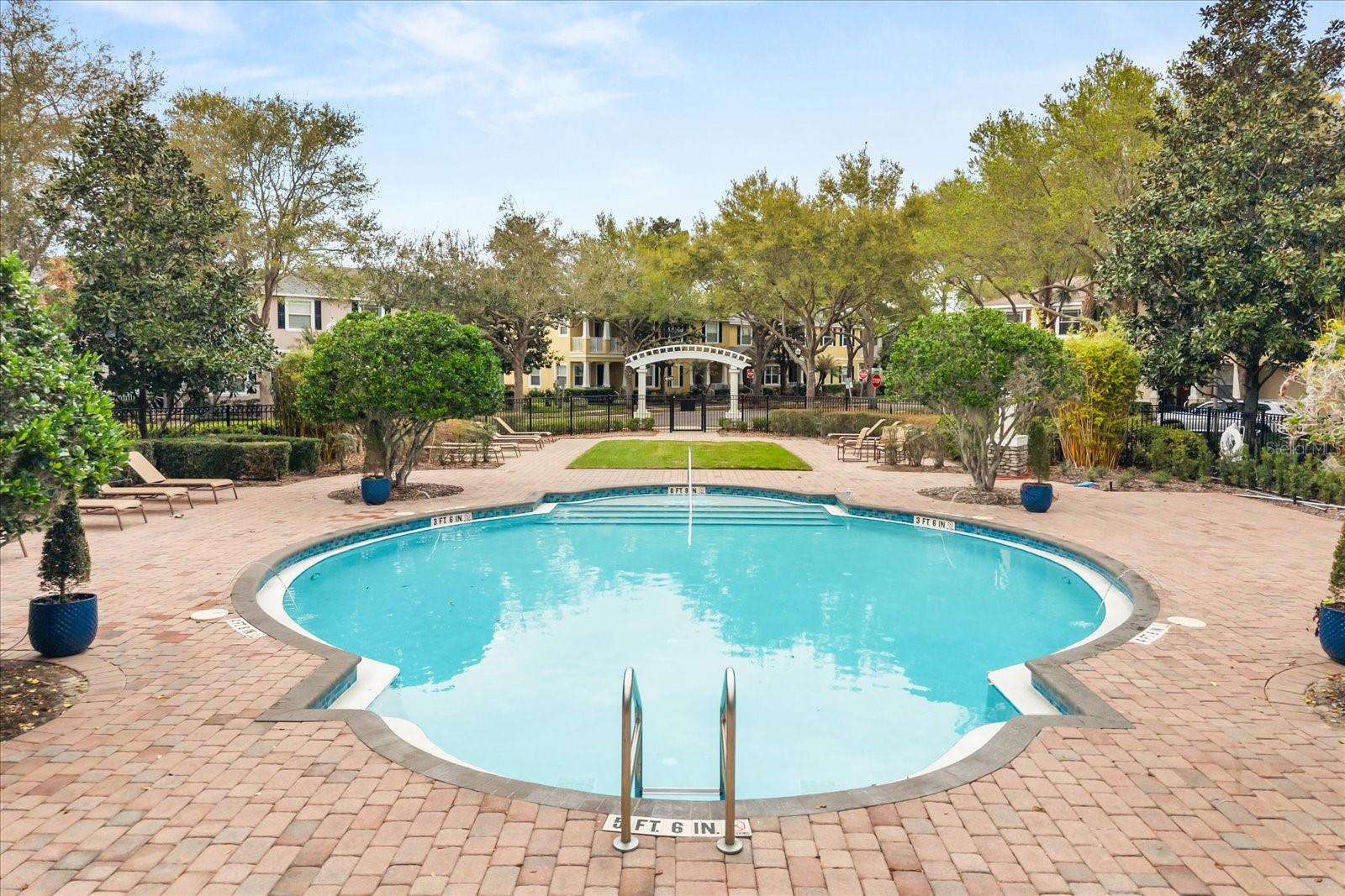 PRESTON SQUARE - Residential