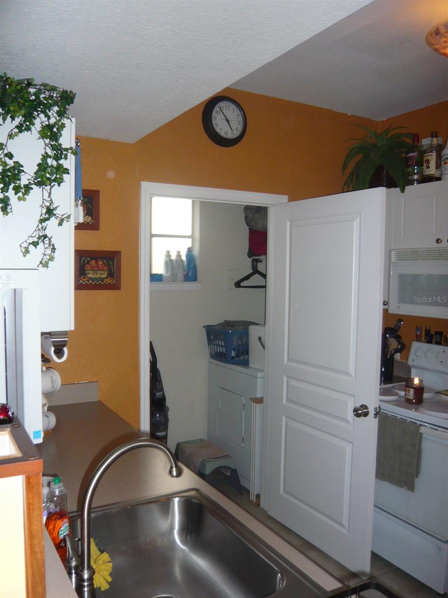 CROSSWYNDE CONDO - Residential Lease