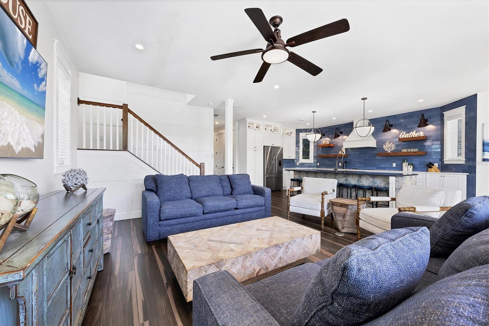 CORTEZ BEACH - Residential