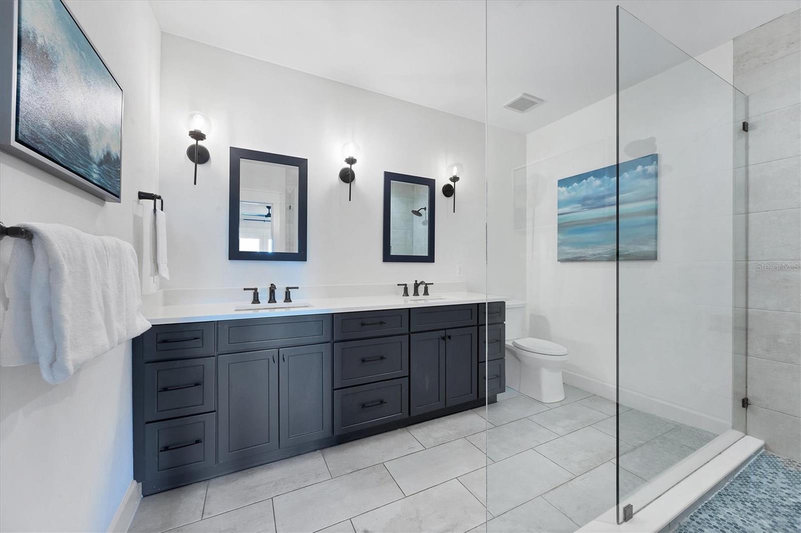 CORTEZ BEACH - Residential