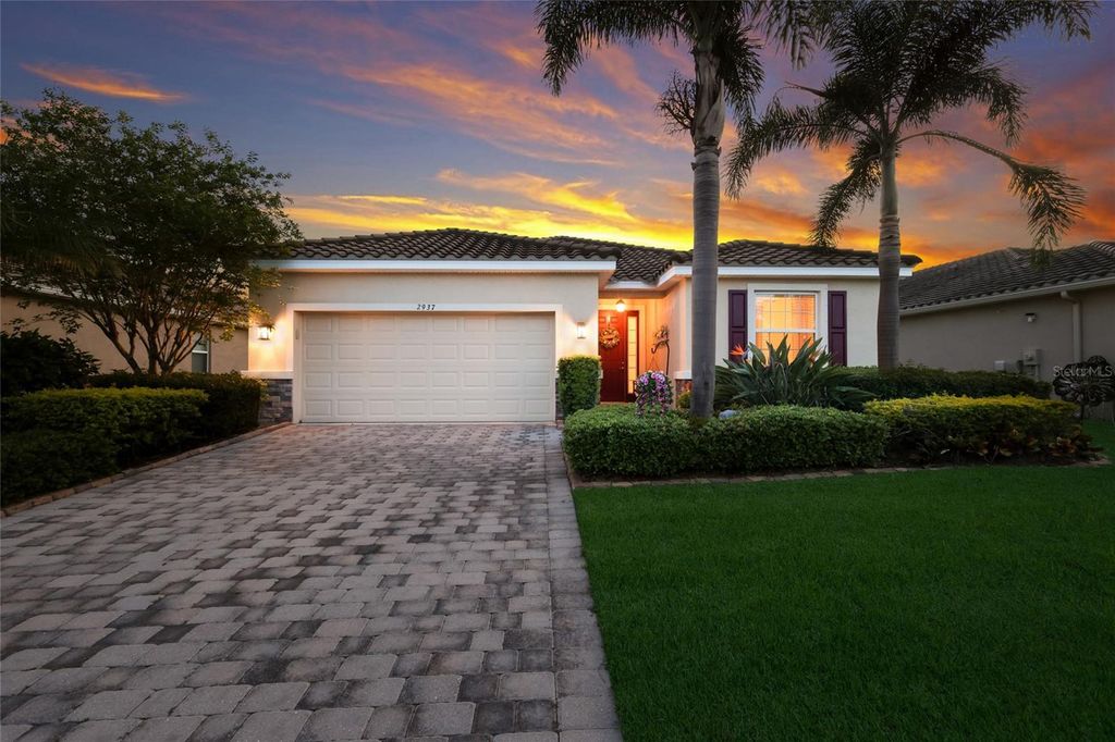 Photo of 2937 Esmeralda Drive, Sarasota, FL 34243 (MLS # A4689083)