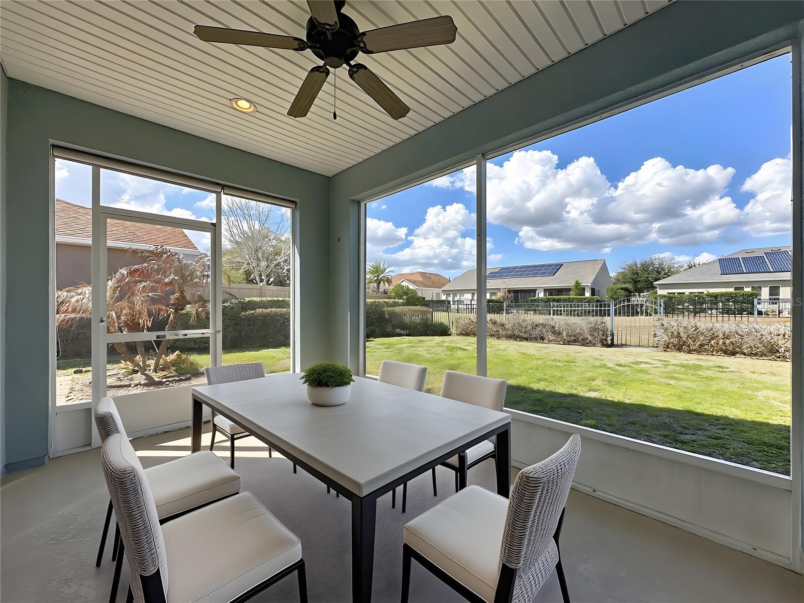 CASCADES OF GROVELAND (TRILOGY) - Residential