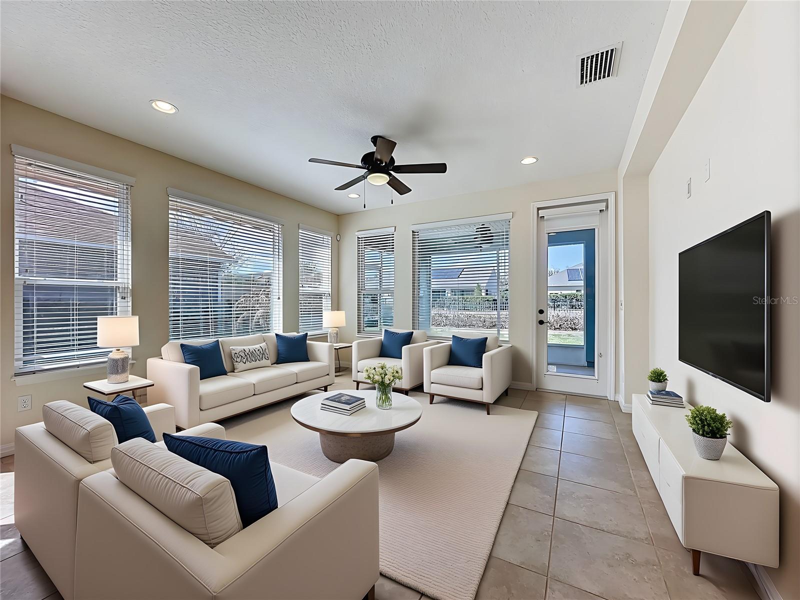 CASCADES OF GROVELAND (TRILOGY) - Residential