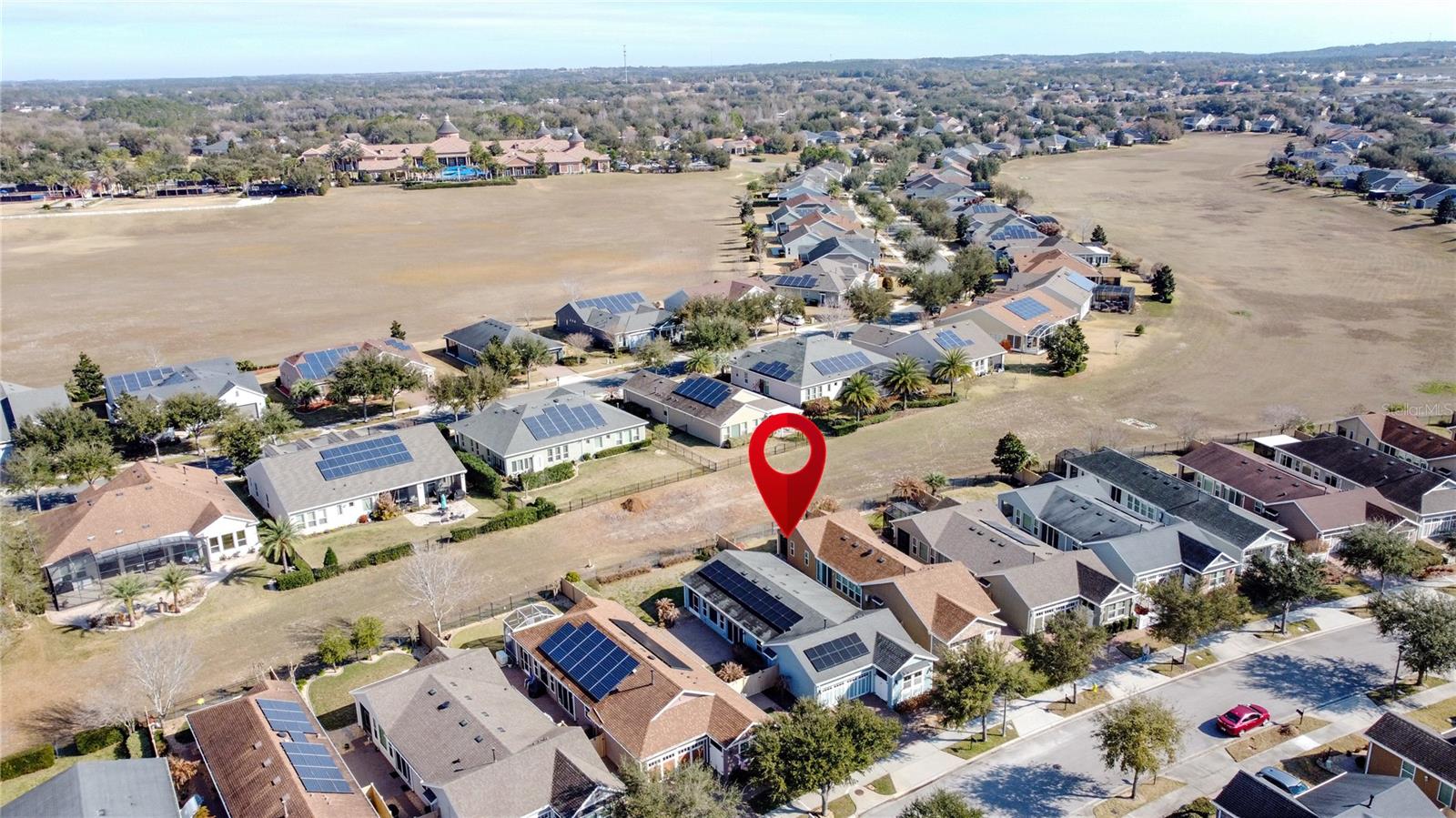 CASCADES OF GROVELAND (TRILOGY) - Residential