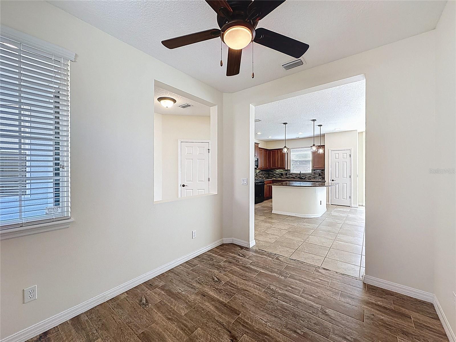 CASCADES OF GROVELAND (TRILOGY) - Residential