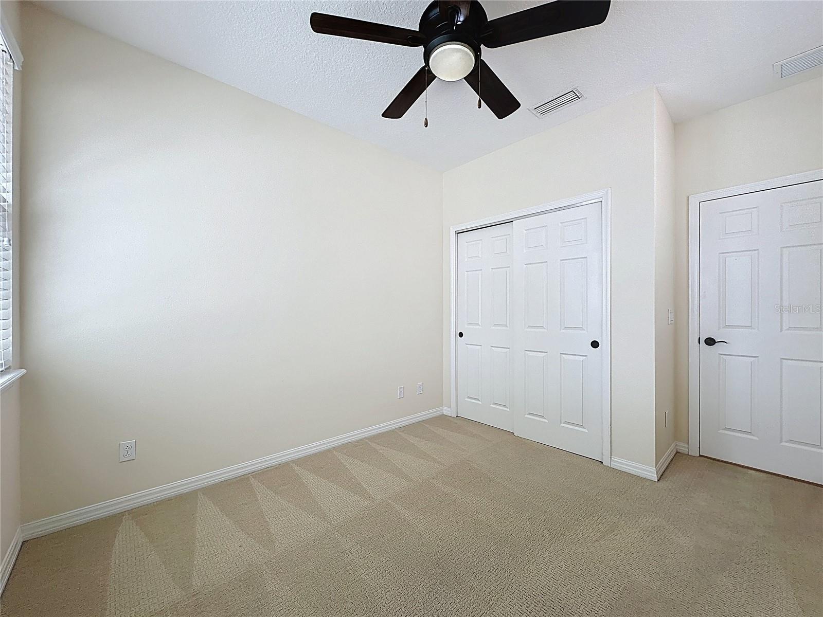 CASCADES OF GROVELAND (TRILOGY) - Residential