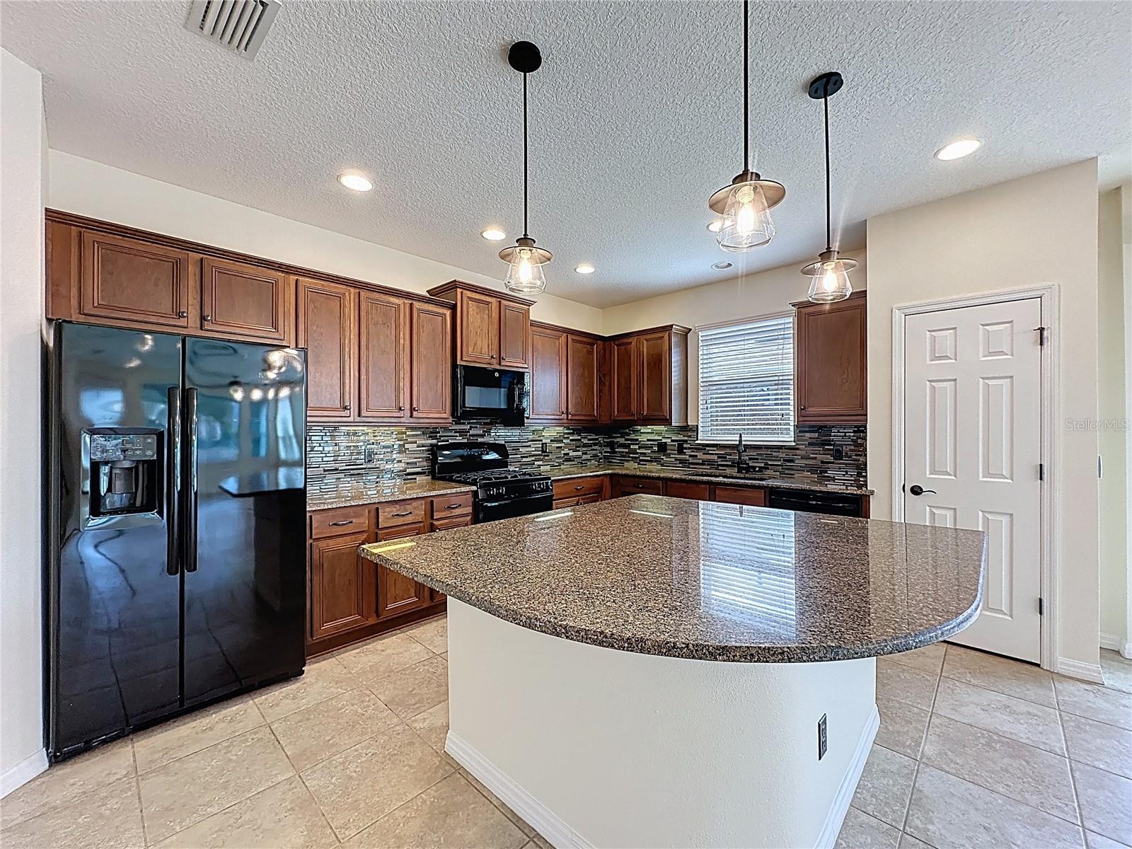 CASCADES OF GROVELAND (TRILOGY) - Residential