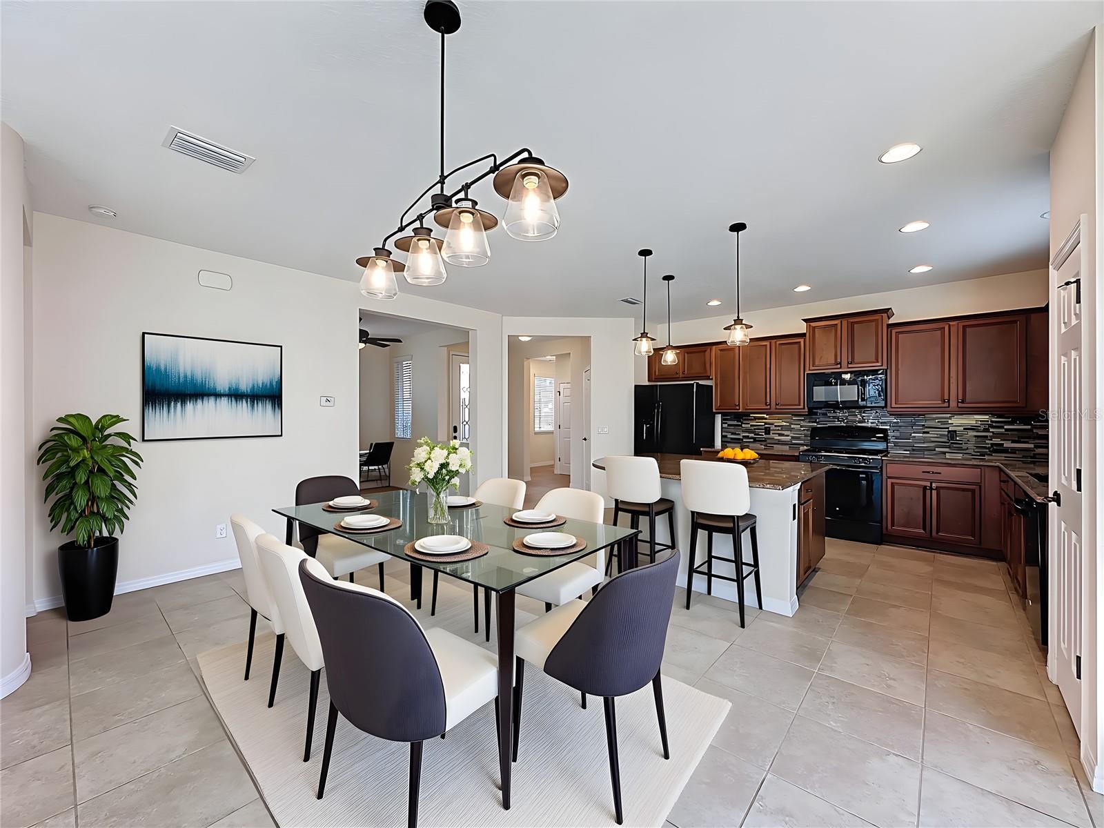 CASCADES OF GROVELAND (TRILOGY) - Residential