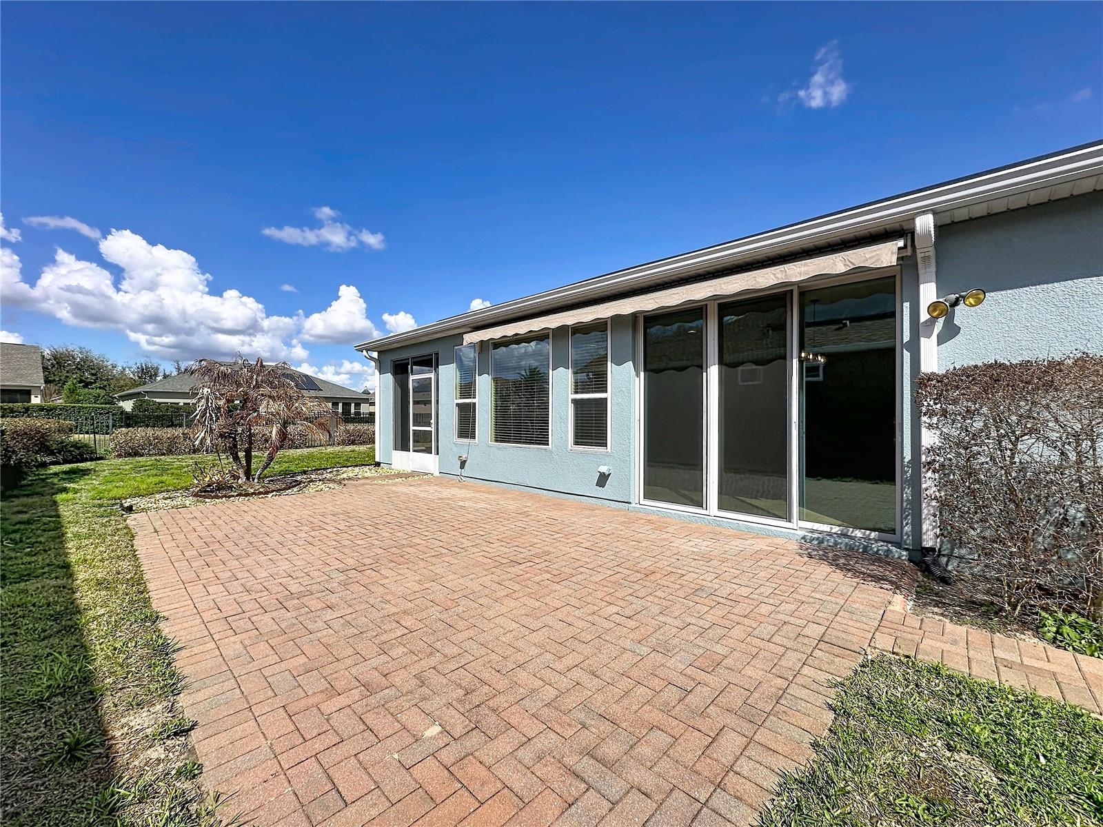 CASCADES OF GROVELAND (TRILOGY) - Residential