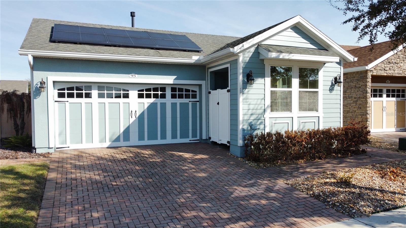 CASCADES OF GROVELAND (TRILOGY) - Residential