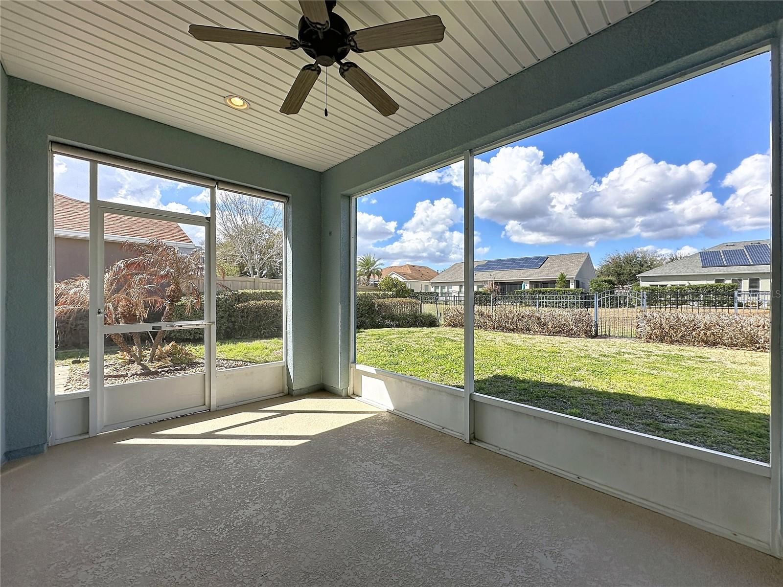 CASCADES OF GROVELAND (TRILOGY) - Residential