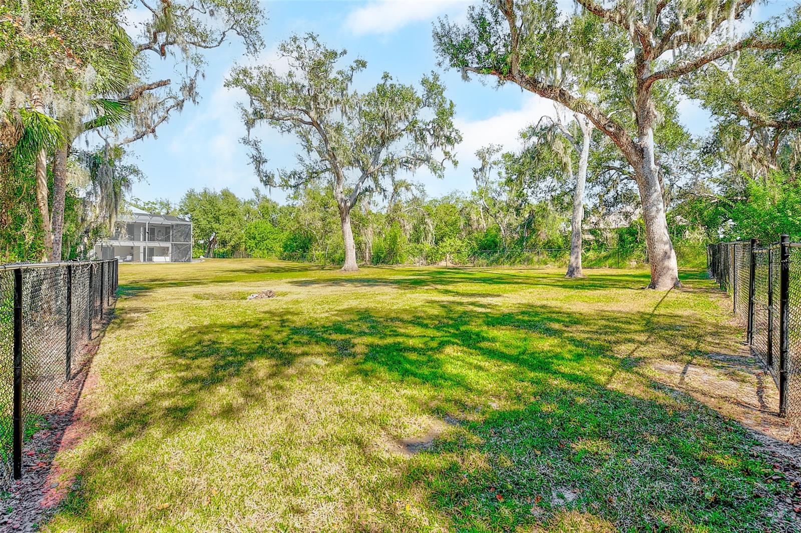 ACREAGE - Residential