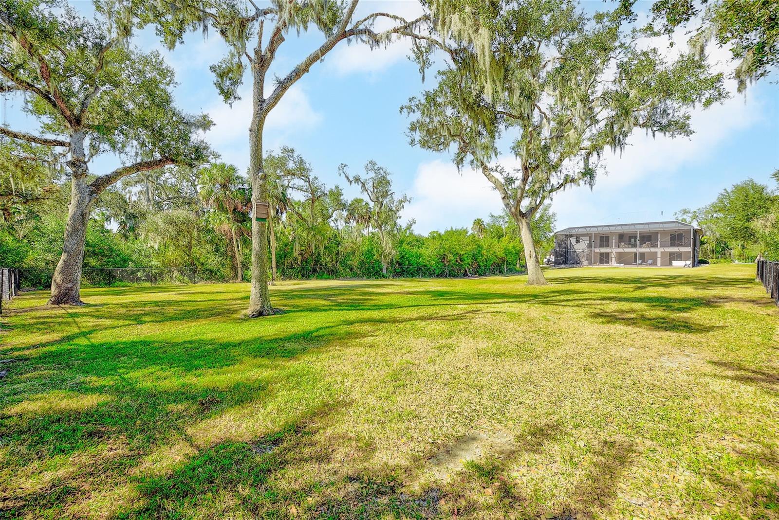 ACREAGE - Residential