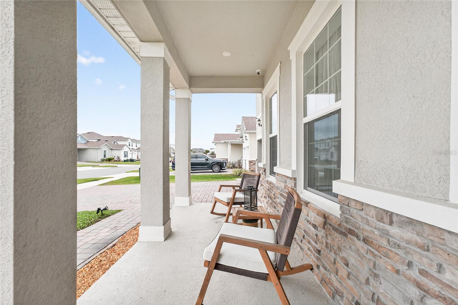 19076 PLANETREE STREET