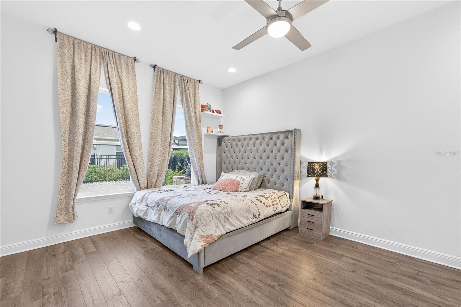 POITRAS EAST N-7 - Residential