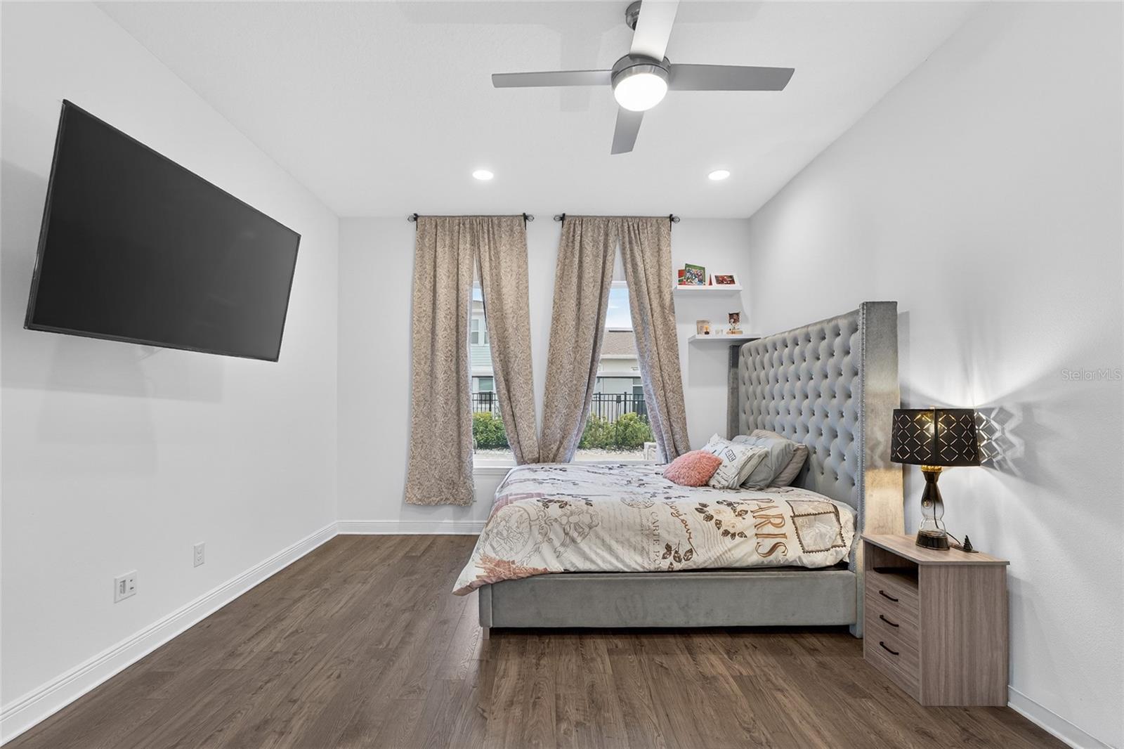 POITRAS EAST N-7 - Residential