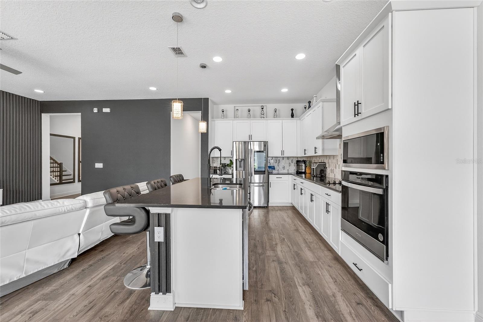 POITRAS EAST N-7 - Residential