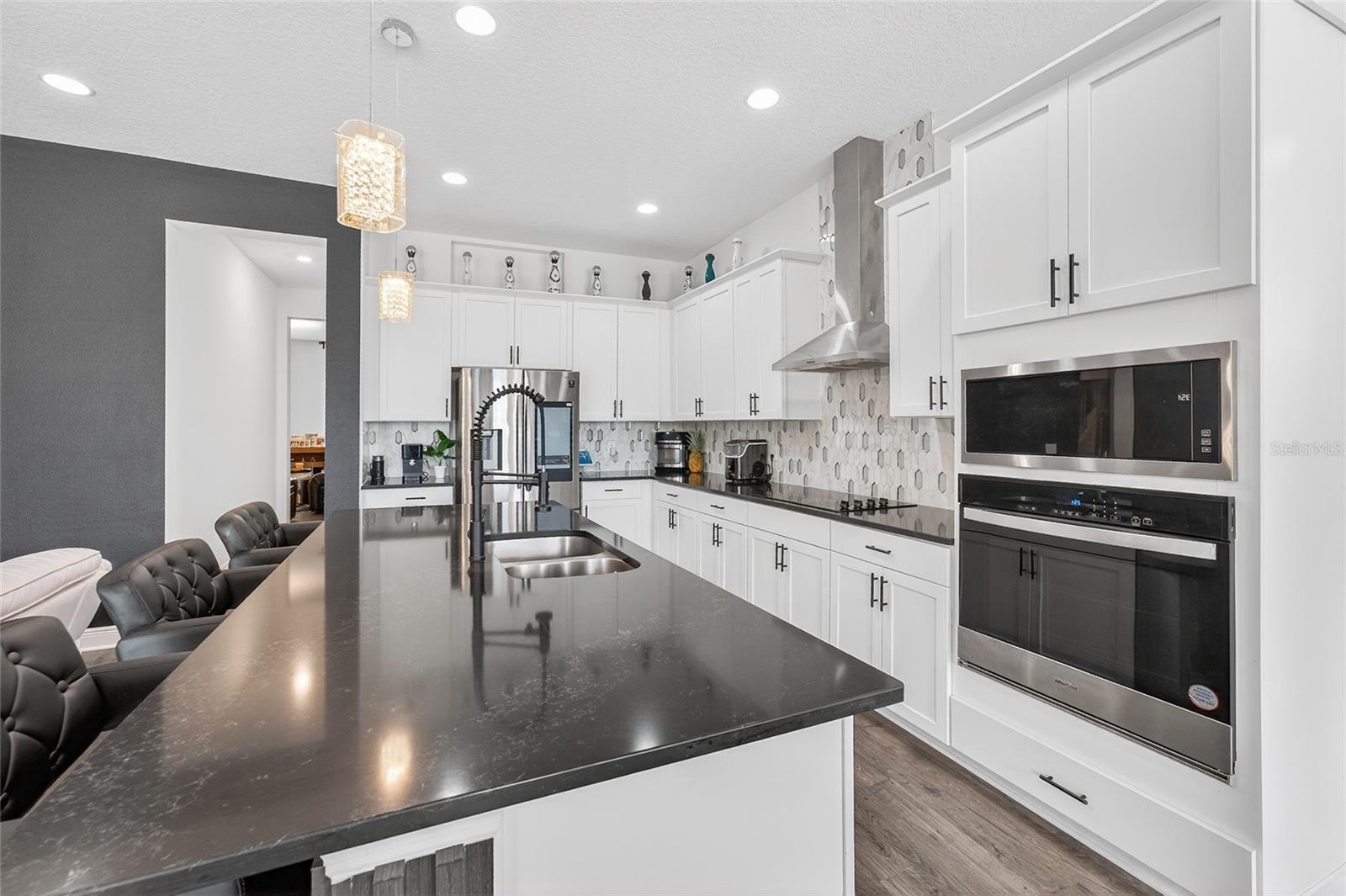 POITRAS EAST N-7 - Residential