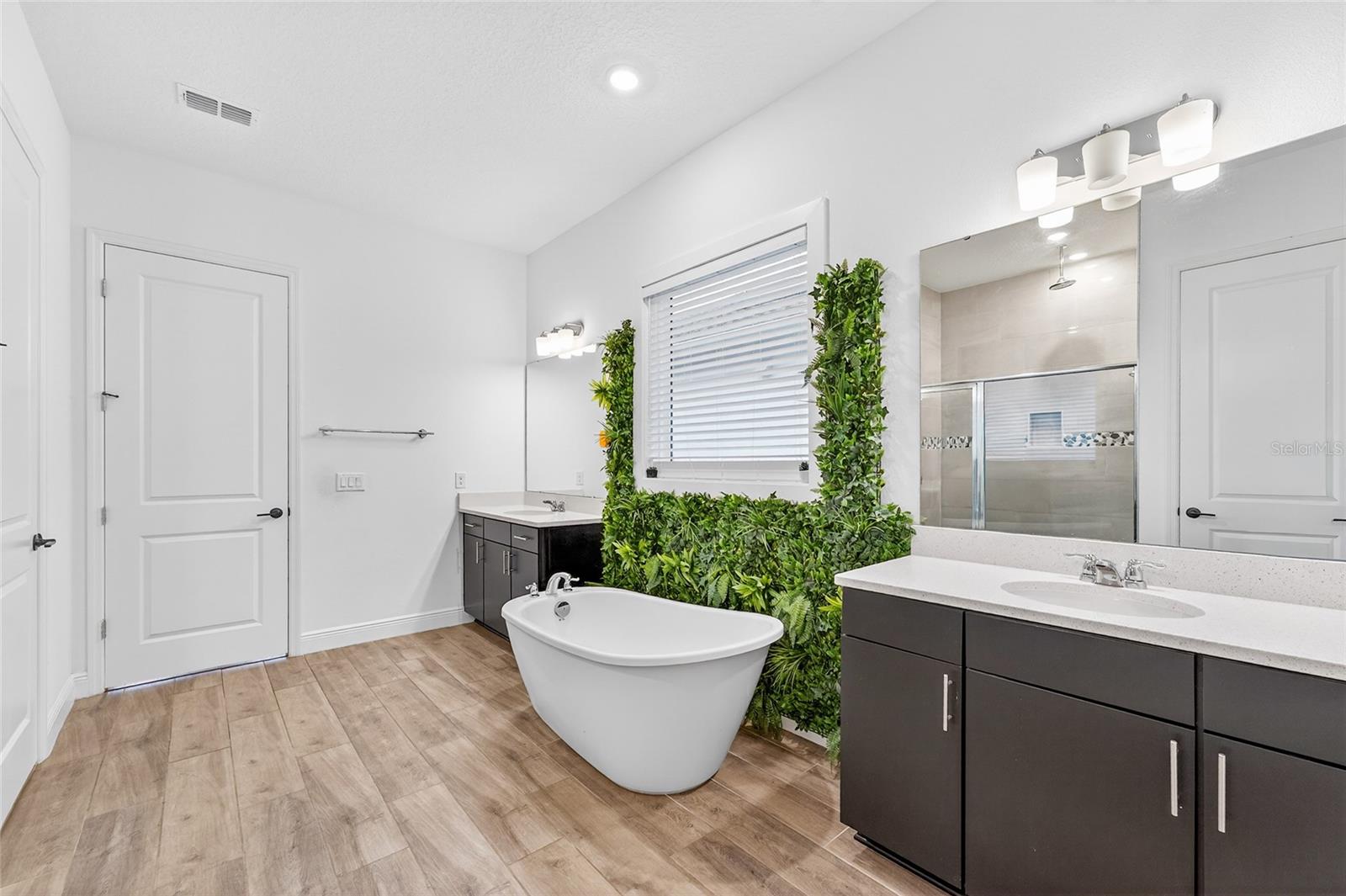 POITRAS EAST N-7 - Residential