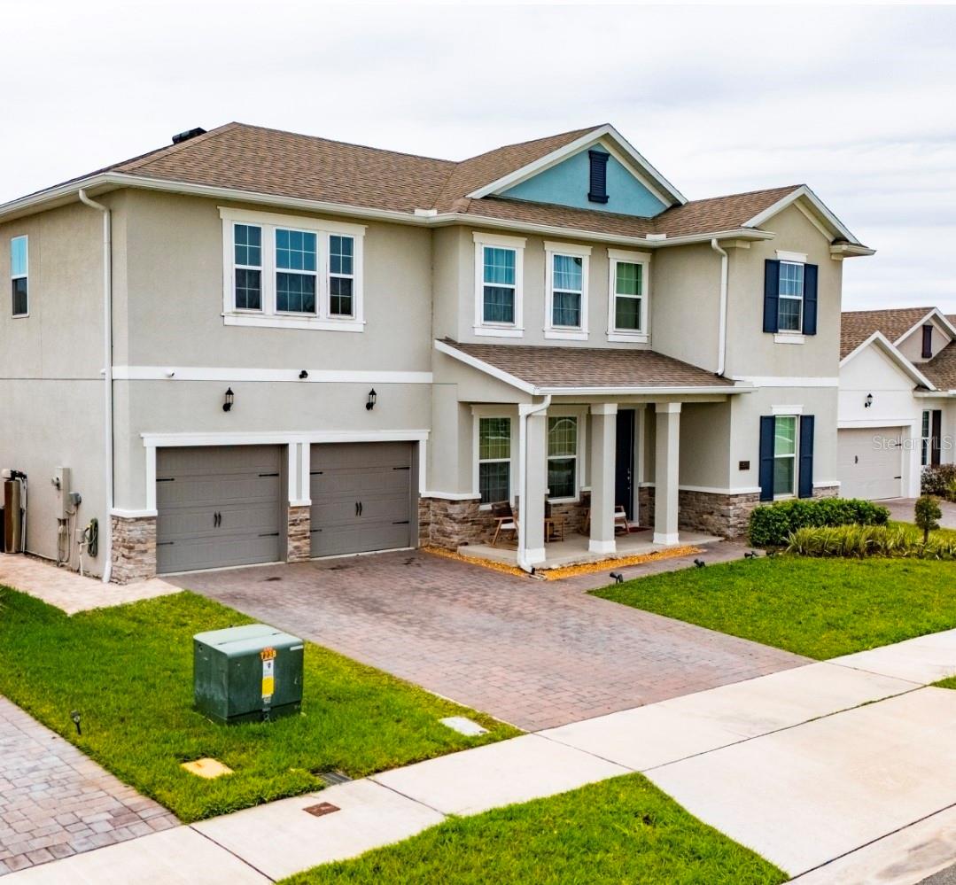 19076 PLANETREE STREET