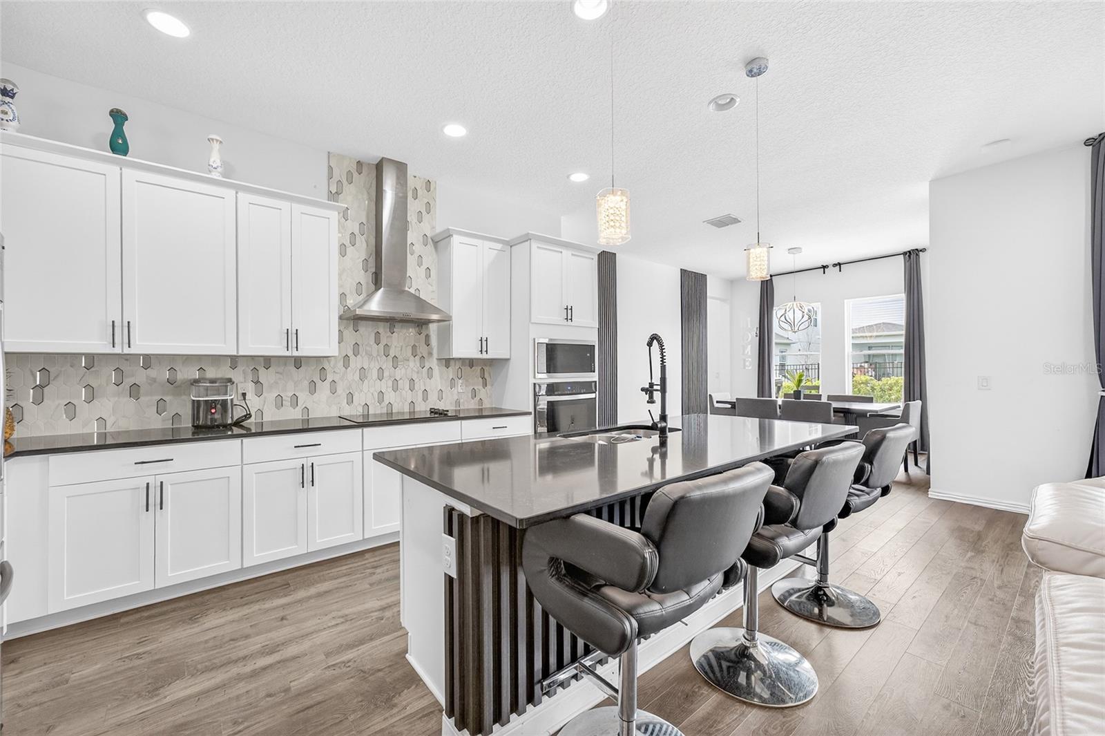 POITRAS EAST N-7 - Residential