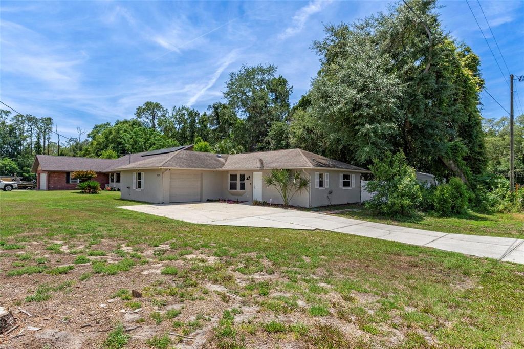 Photo of 6236 W Pinedale Circle, Crystal River, FL 34429 (MLS # OM724324)