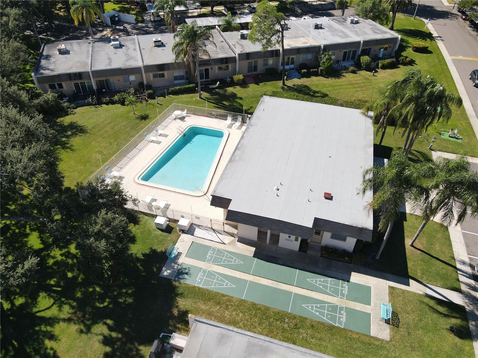 DEERWOOD GARDENS - Residential