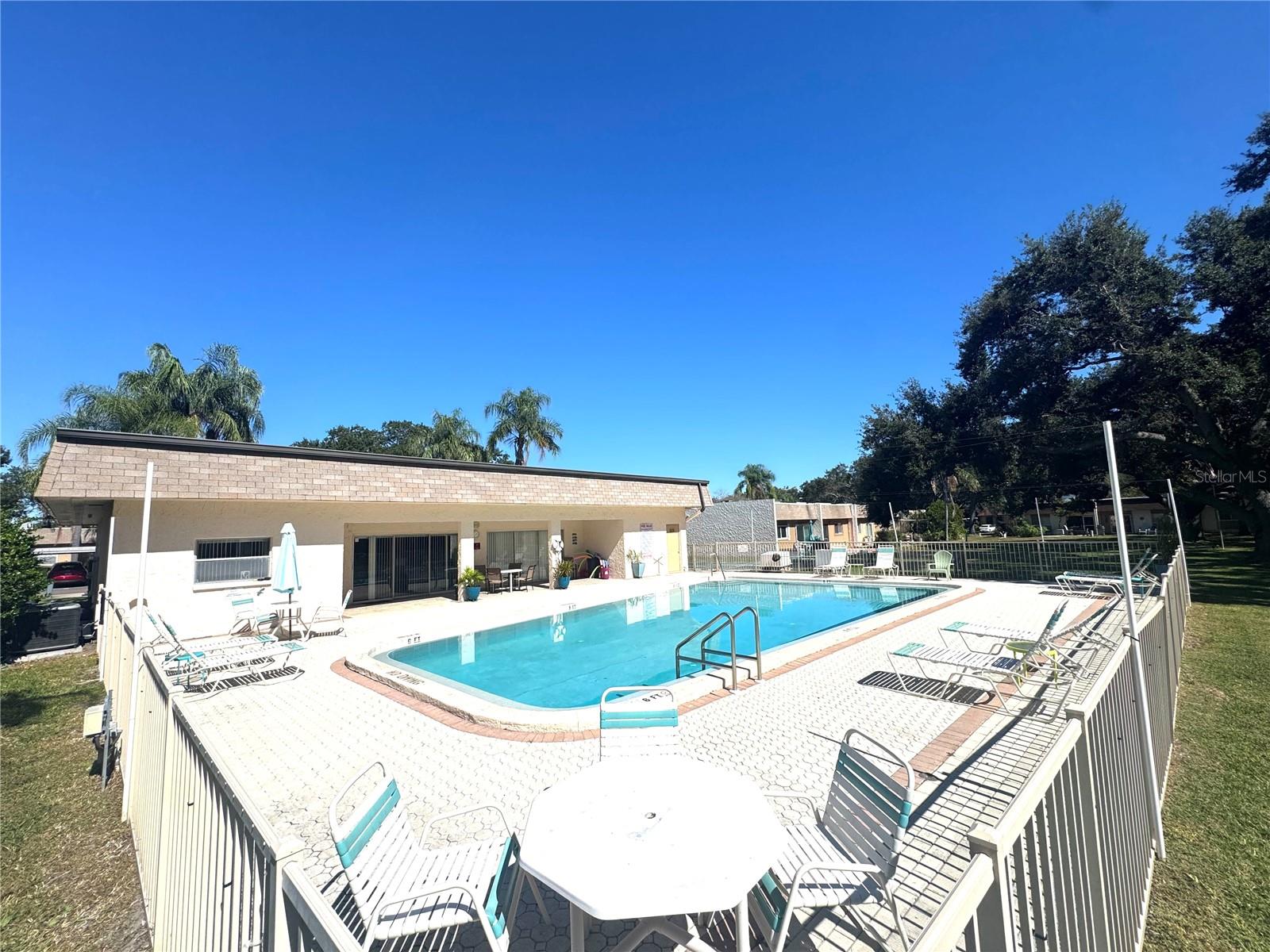 DEERWOOD GARDENS - Residential