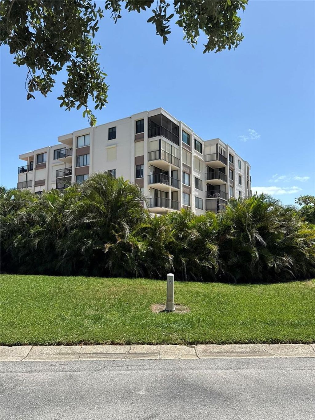 Photo of 6218 Palma Del Mar Blvd #303, St Petersburg, FL 33715 (MLS # TB8398103)