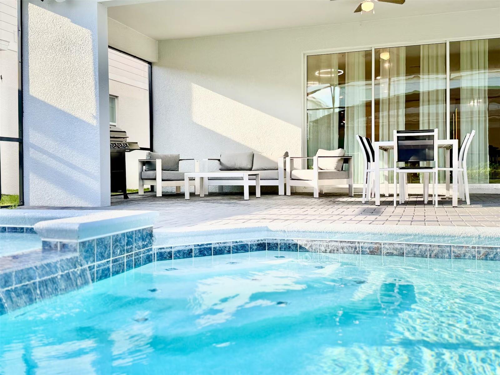 WINDSOR ISLAND RESIDENCE PH 3 - Residential