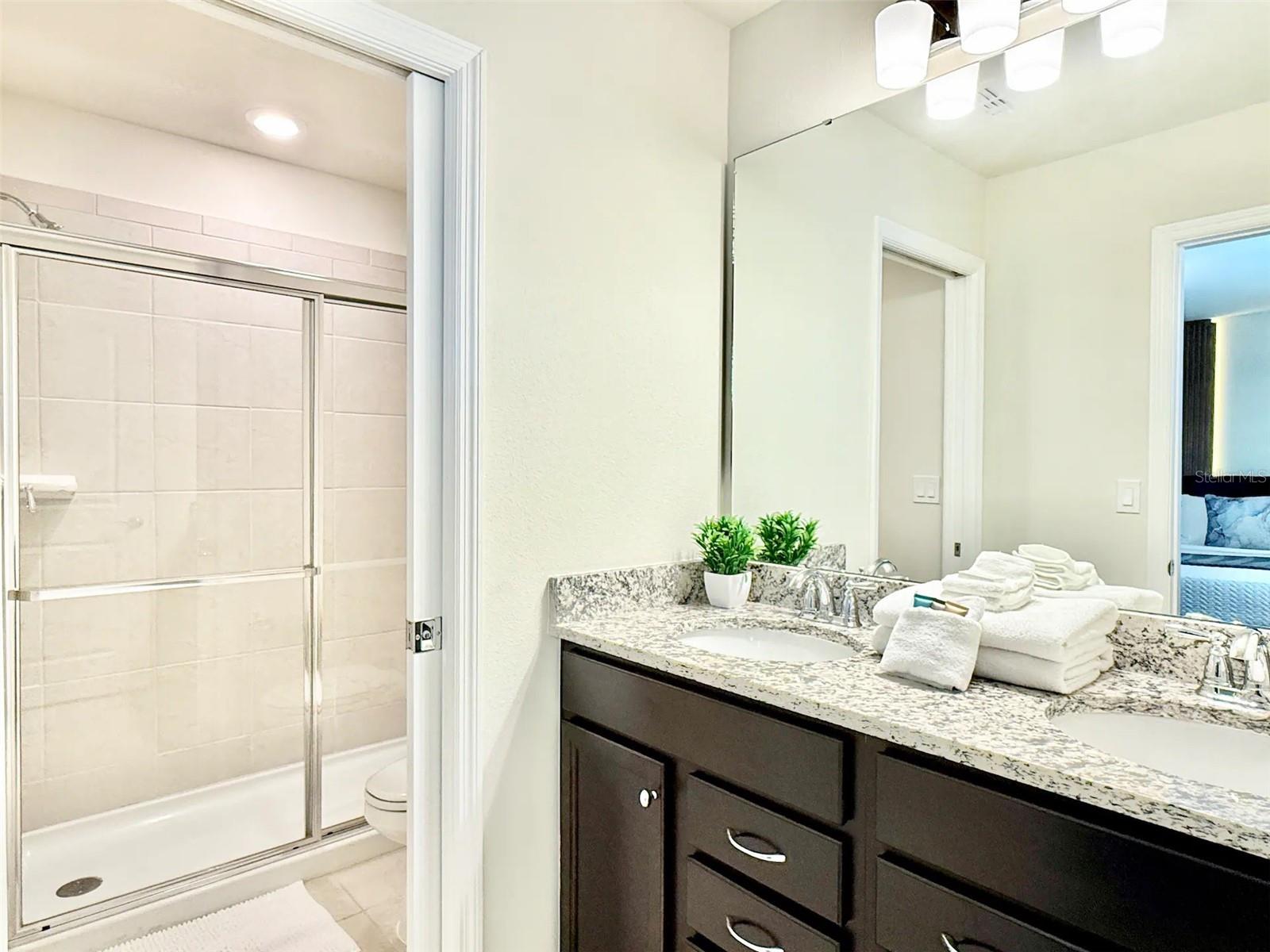 WINDSOR ISLAND RESIDENCE PH 3 - Residential